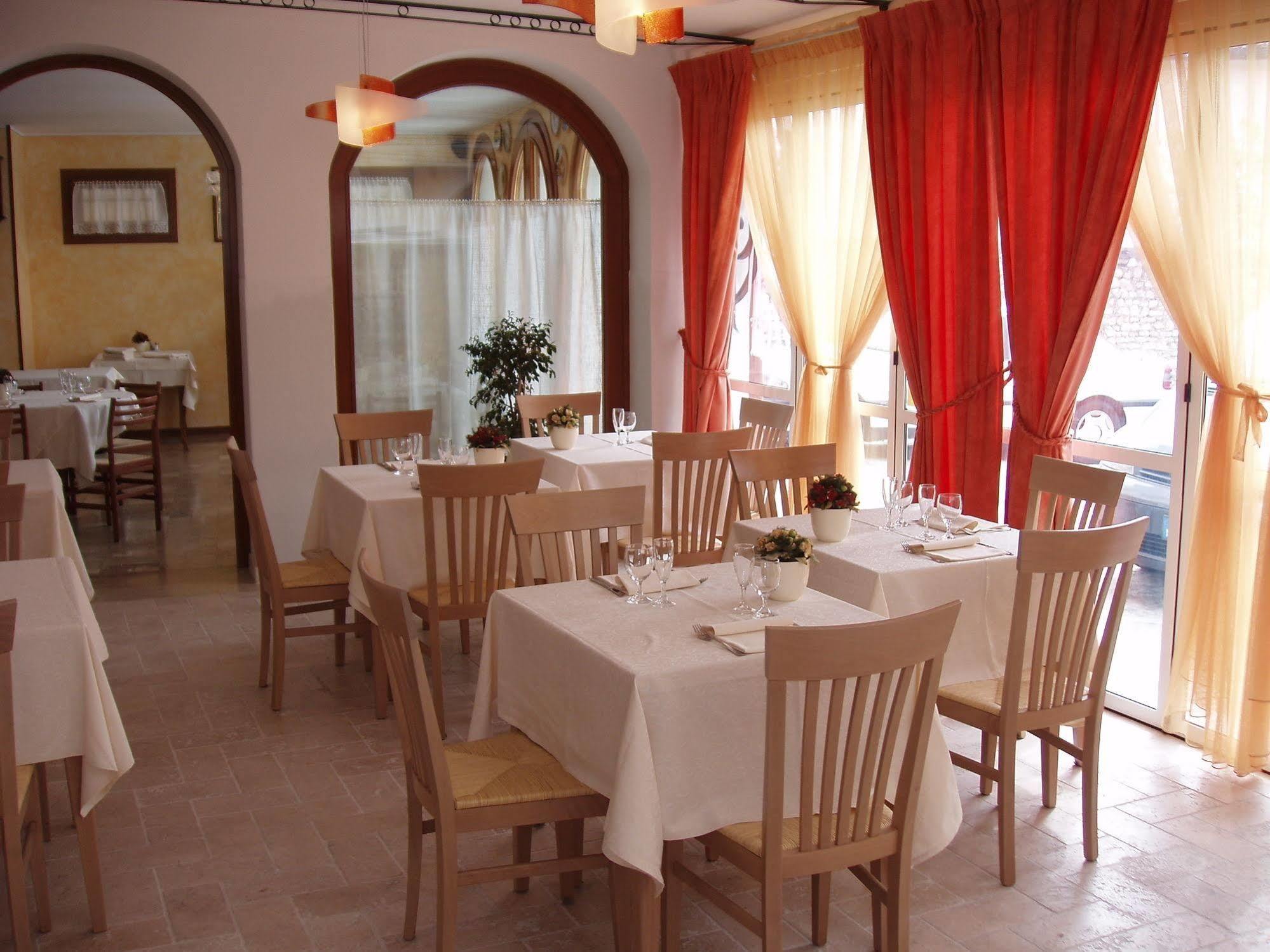 Frühstückspension Ai Archi Di Andreola Monica 3*